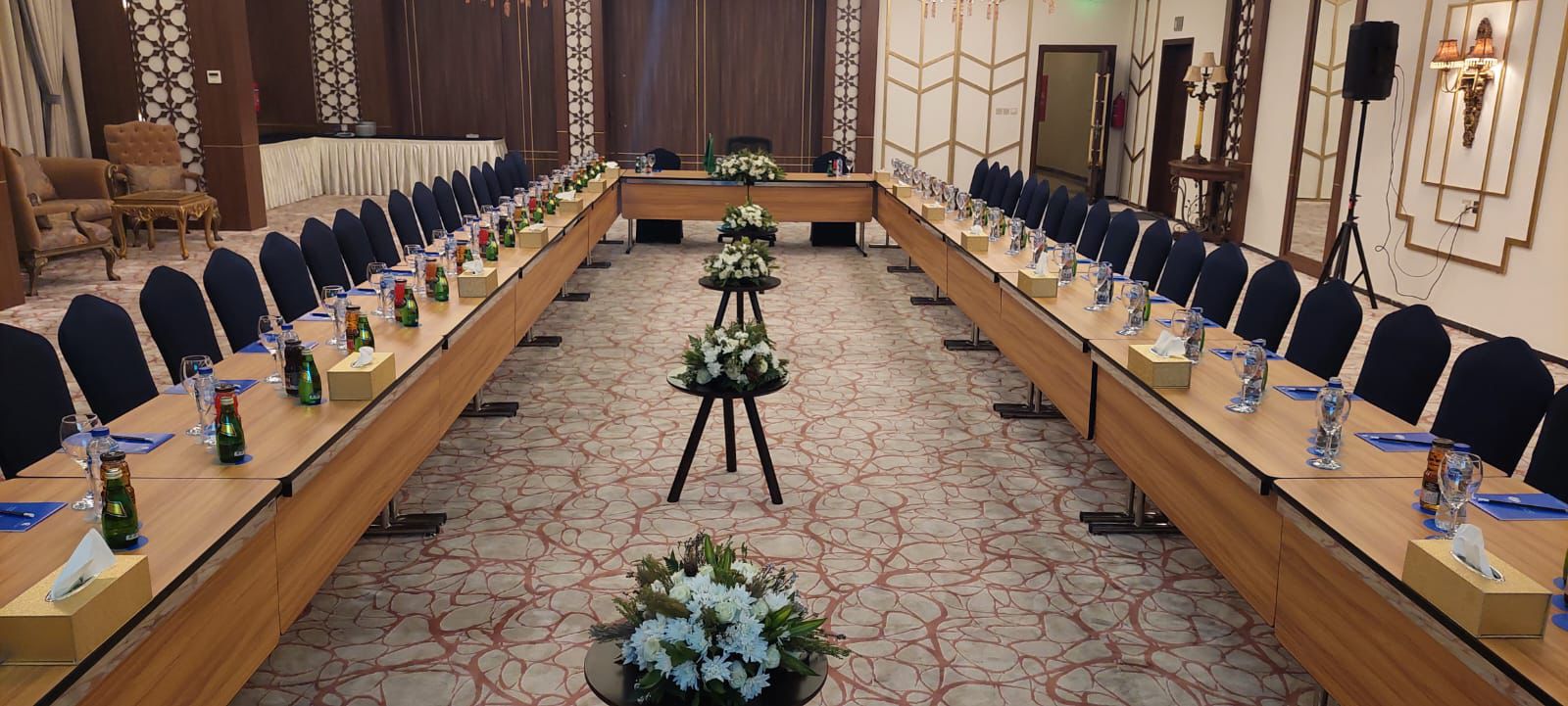 BANQUET HALL-3 main image