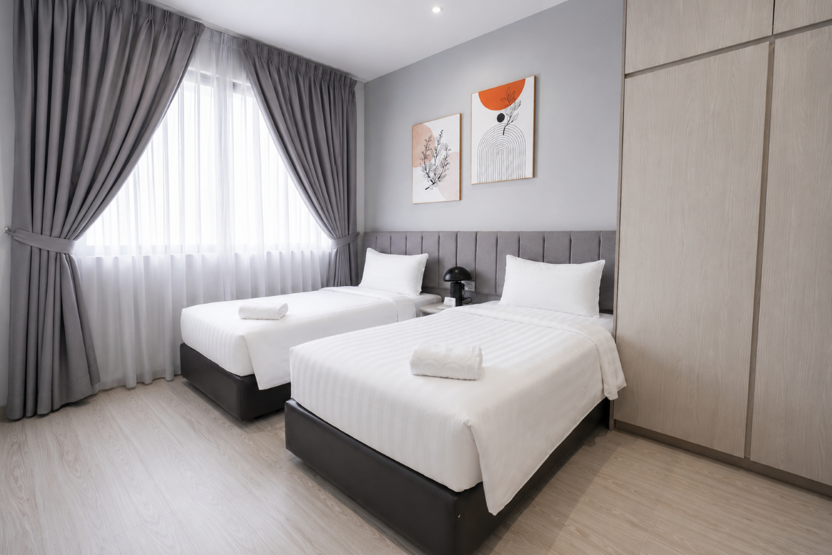 One Bedroom Twin