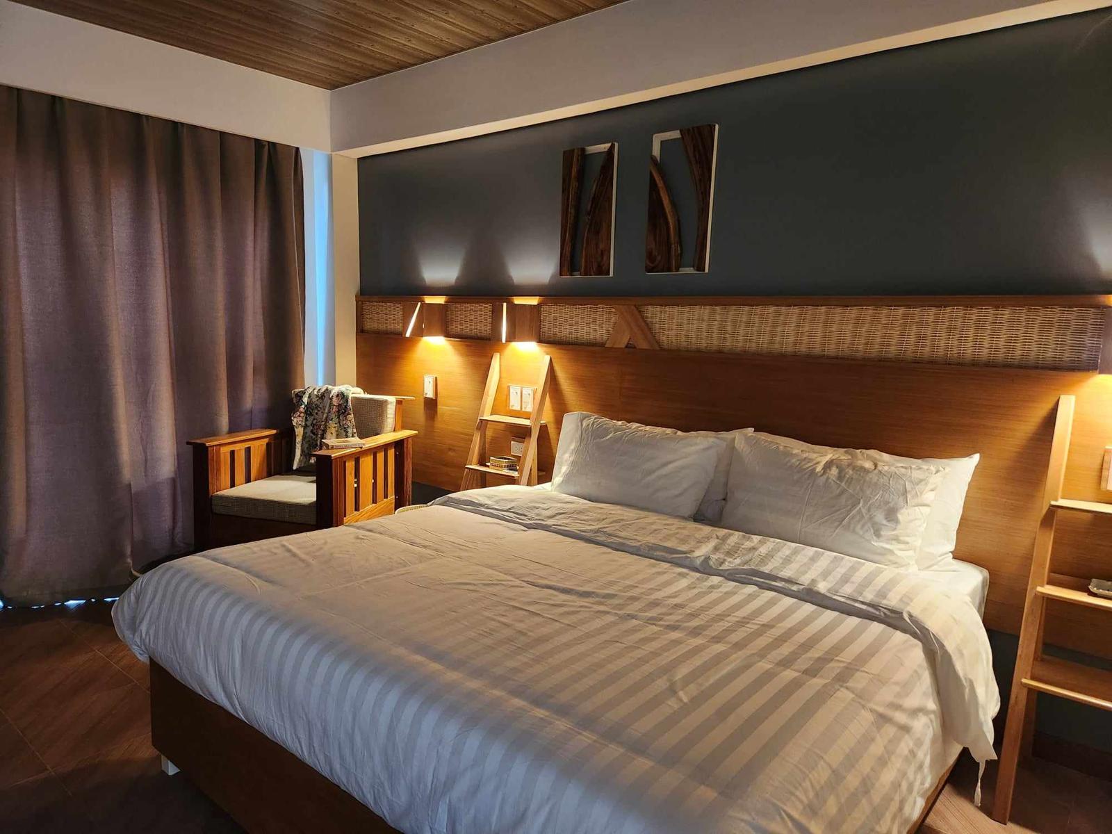 KING SUITE ROOM WITH BALCONY