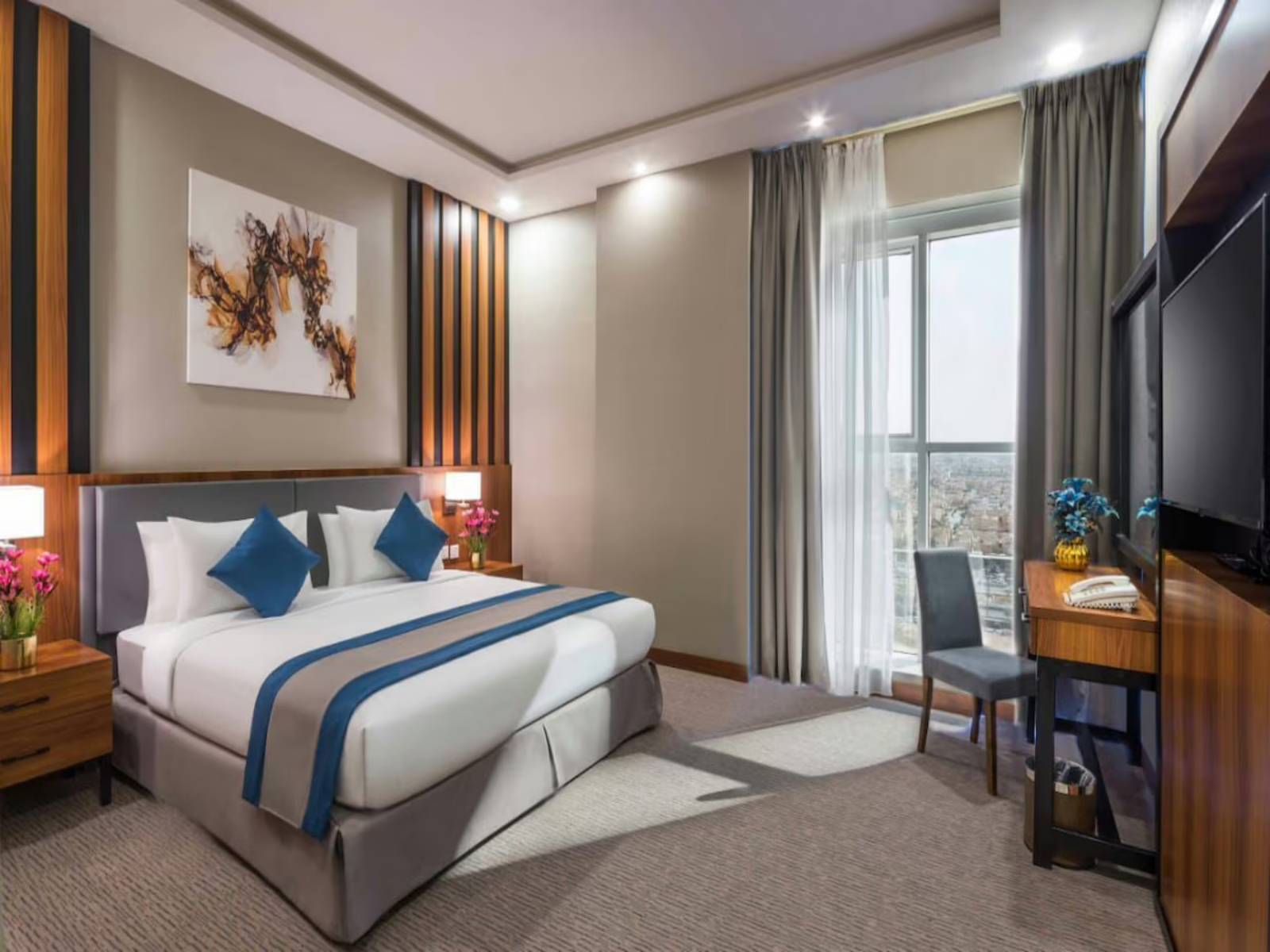 Deluxe King Room