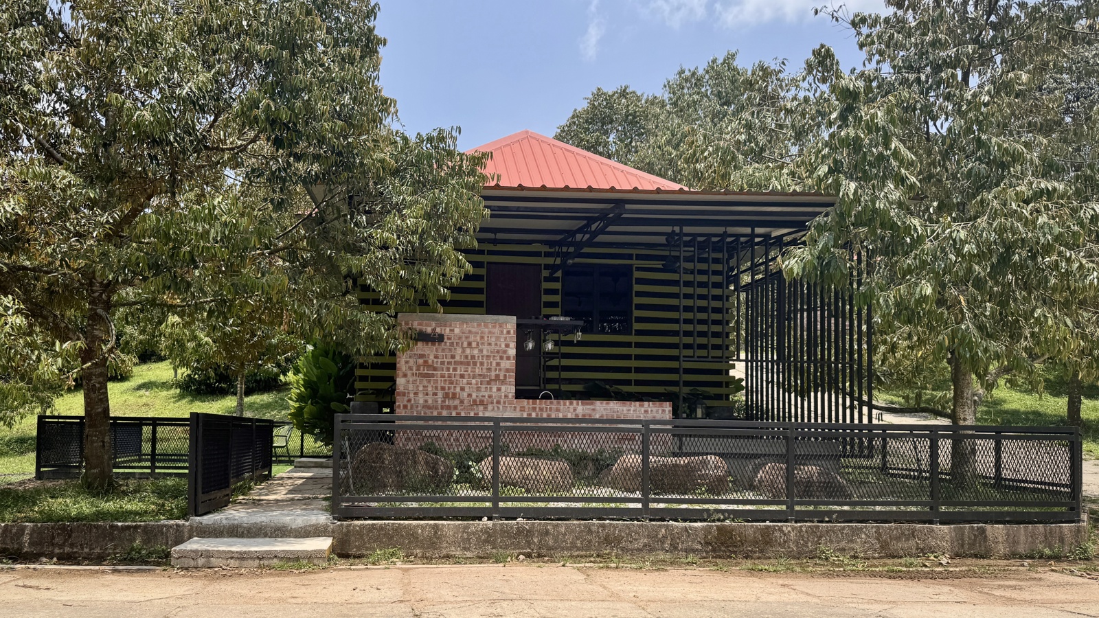 Pet-Friendly Chalet
