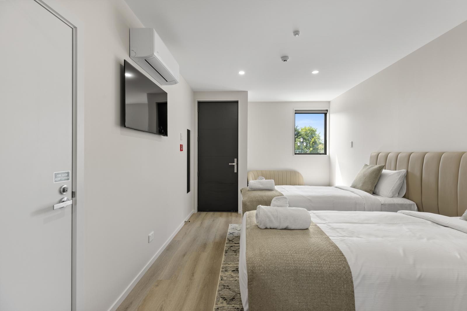 SUPERIOR ROOM 2 SINGLES