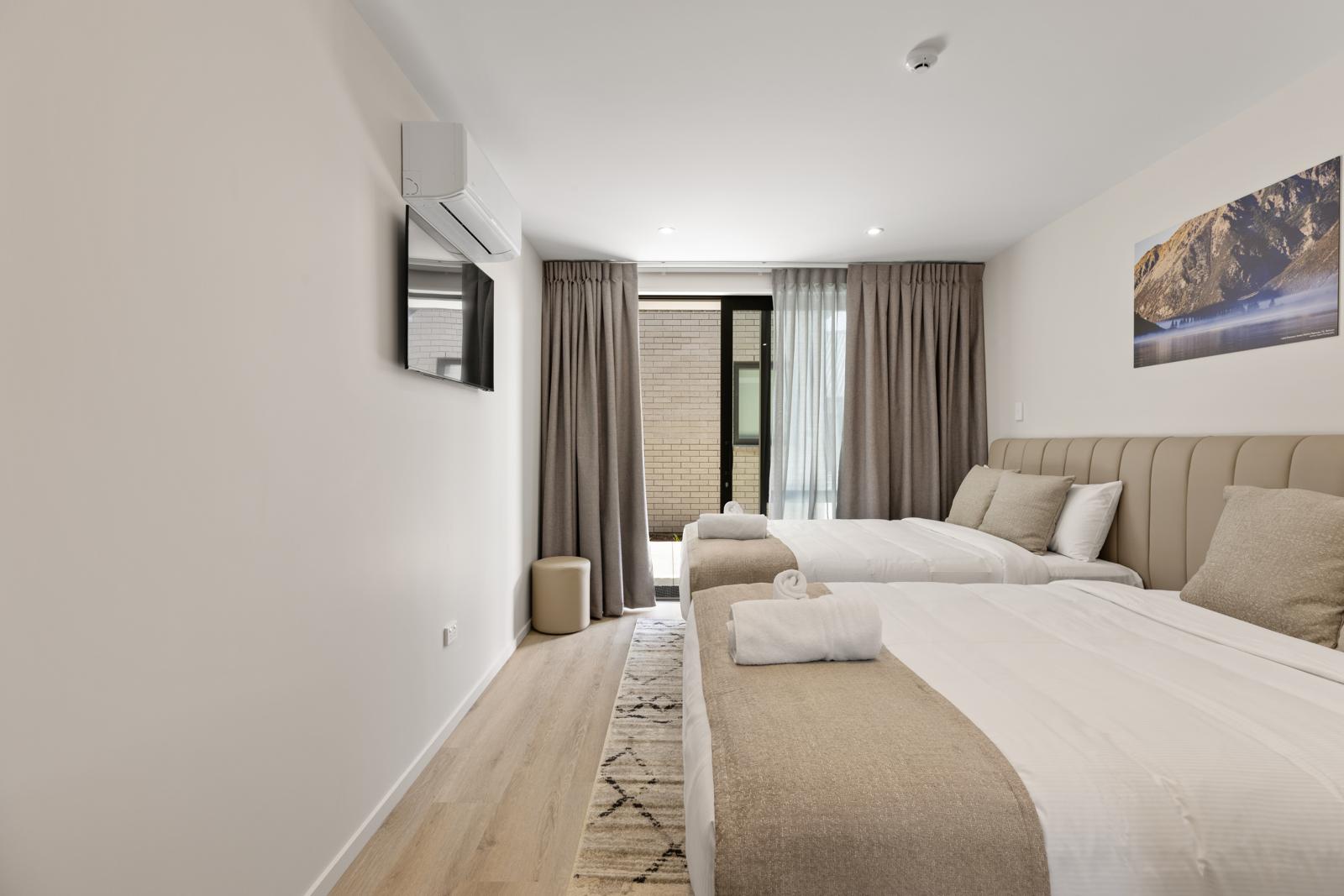 DELUXE ROOM 2 DOUBLE BEDS