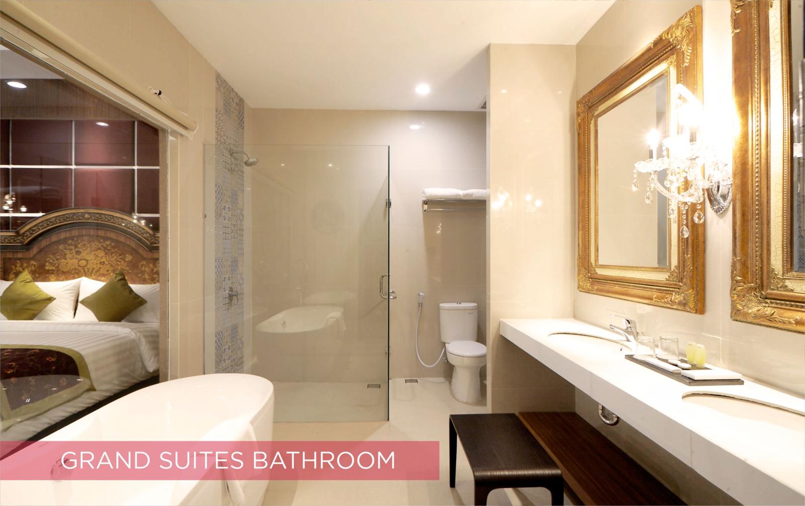 GRAND SUITES BATHROOM