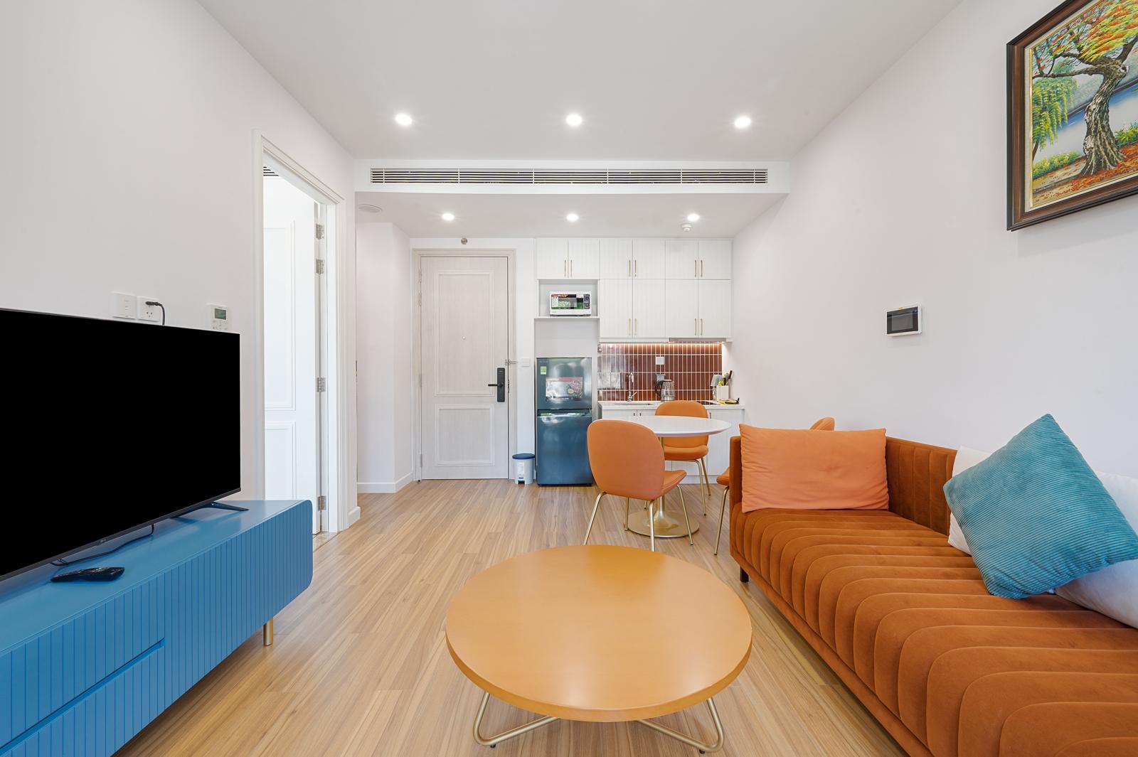 1BR Apartment - Mountain  or City view