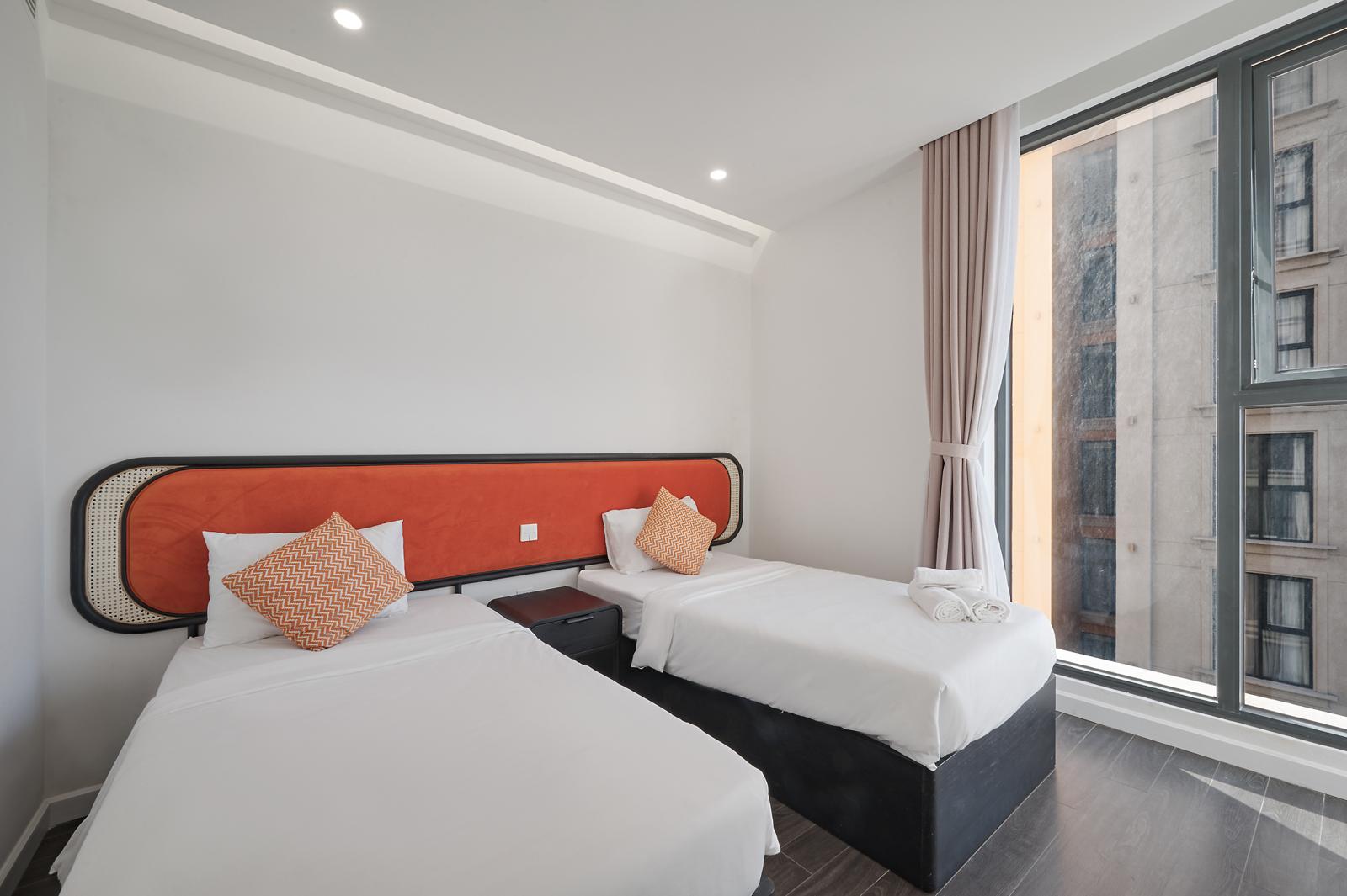 2BR Apartment - Mountain or City view