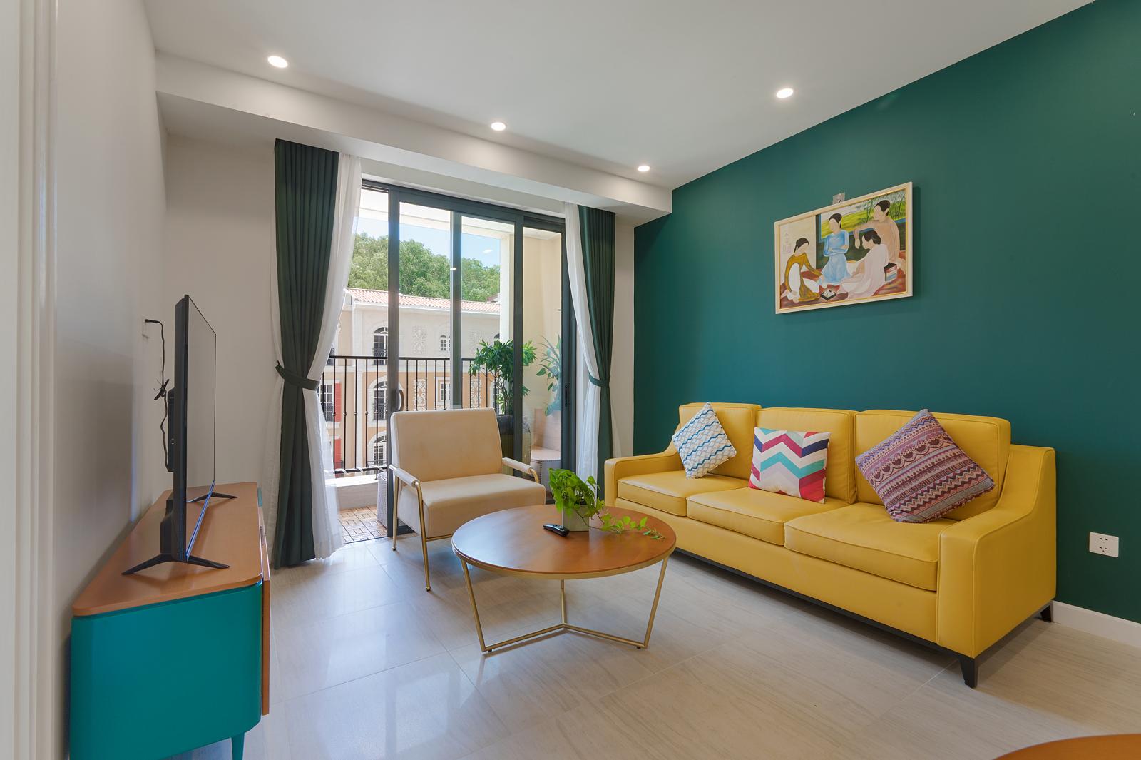 2BR Apartment - Mountain or City view