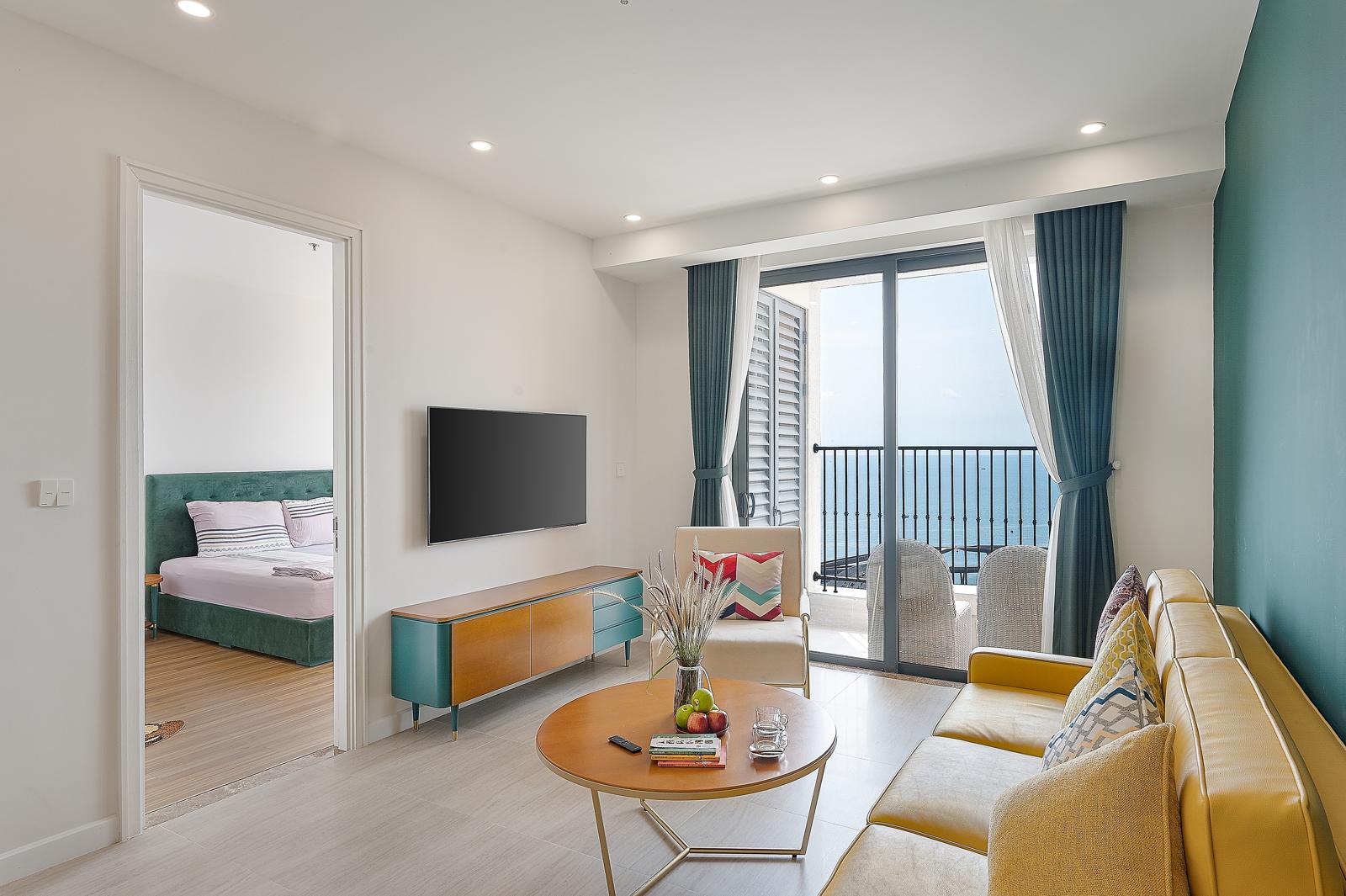 2BR Apartment - Ocean & Fireworks View