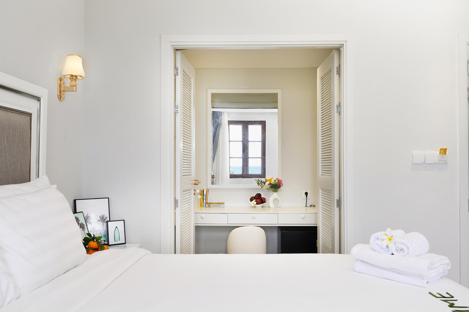 ELYHAVEN - Ocean Eyes Suite