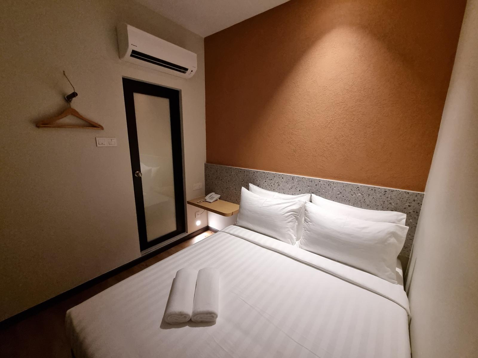 (MQR) MINI QUEEN ROOM