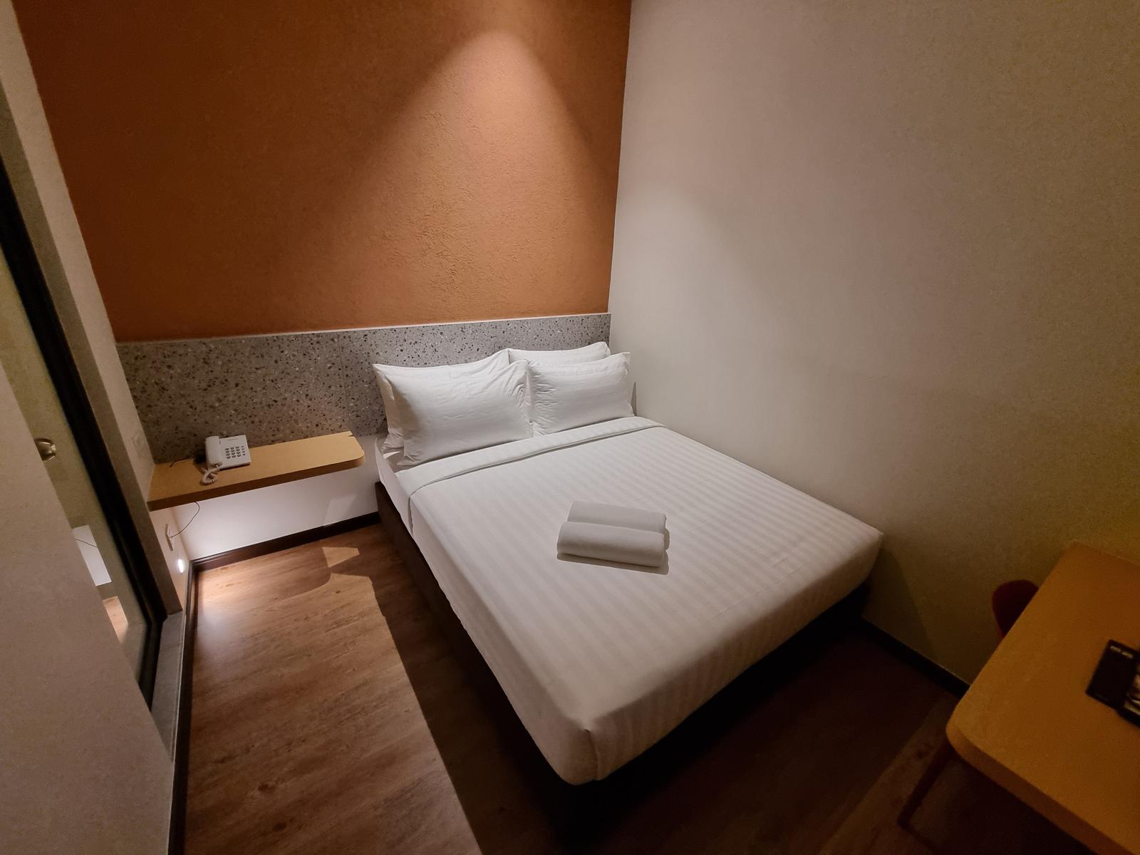 (MQR) MINI QUEEN ROOM