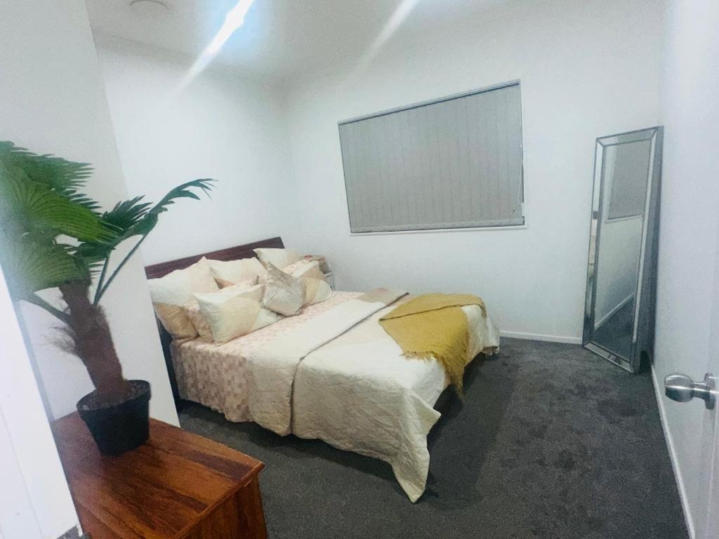 Private Ground Floor 3-Bedroom Suite