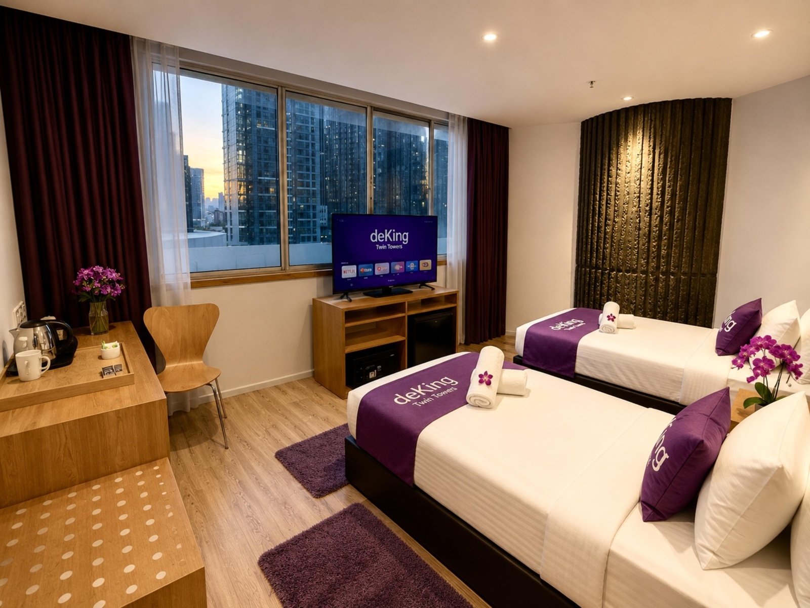 Deluxe Twin Room - City View