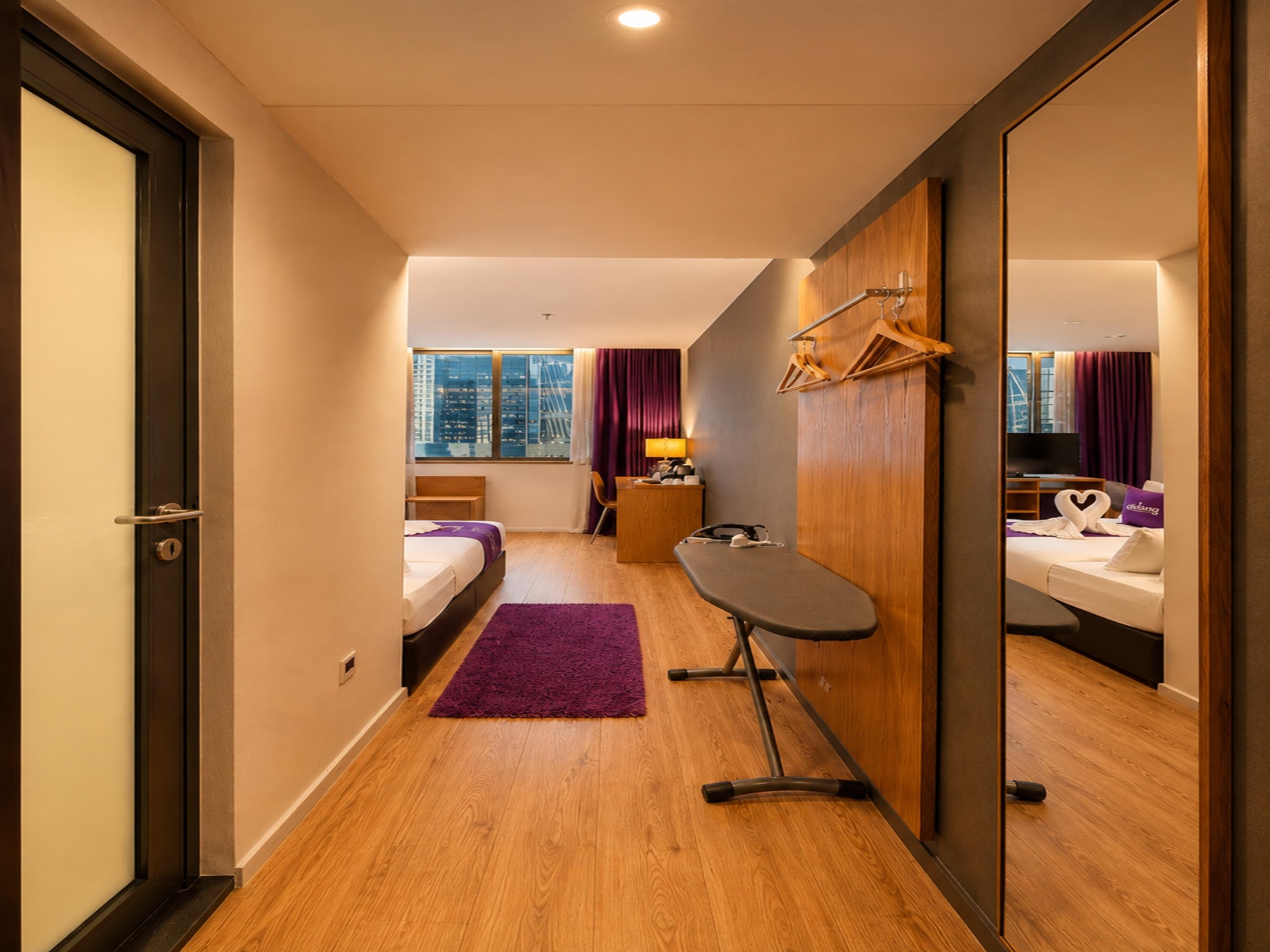 Deluxe Triple Room - Twin Tower View