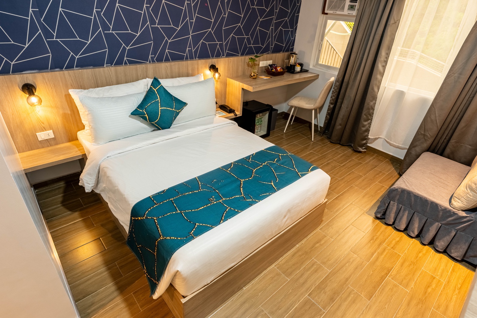 Premier Room