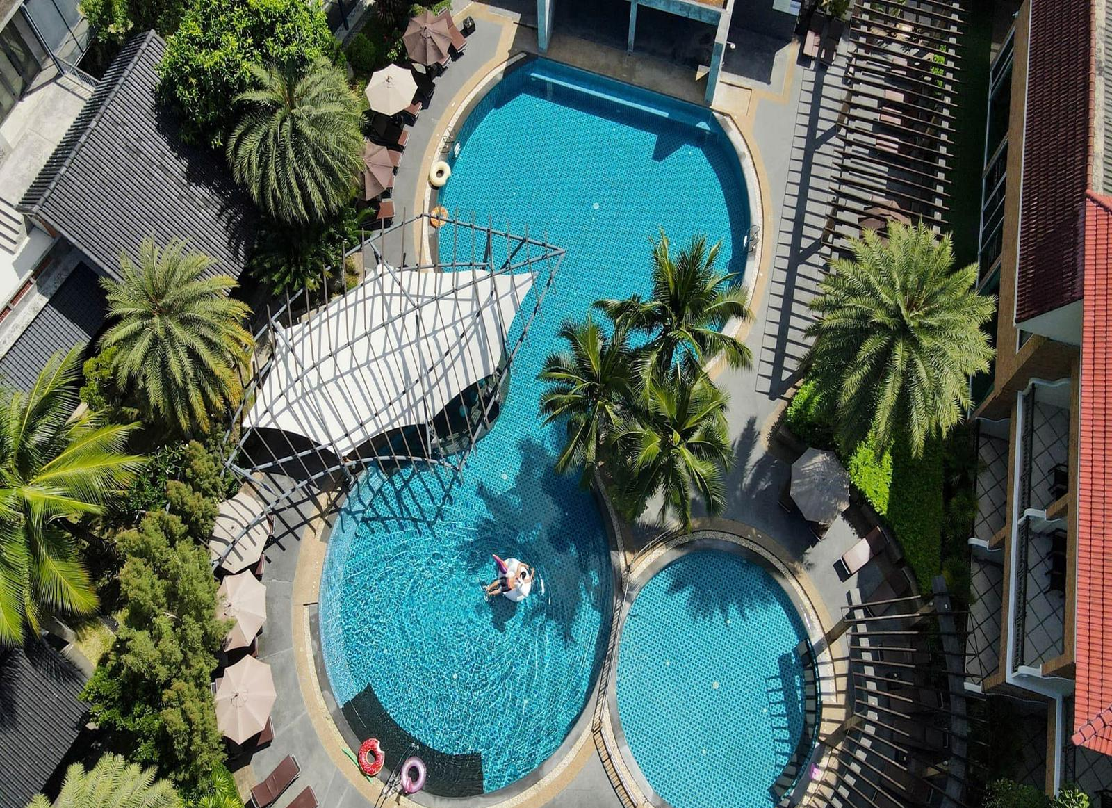 Swimming+Pool