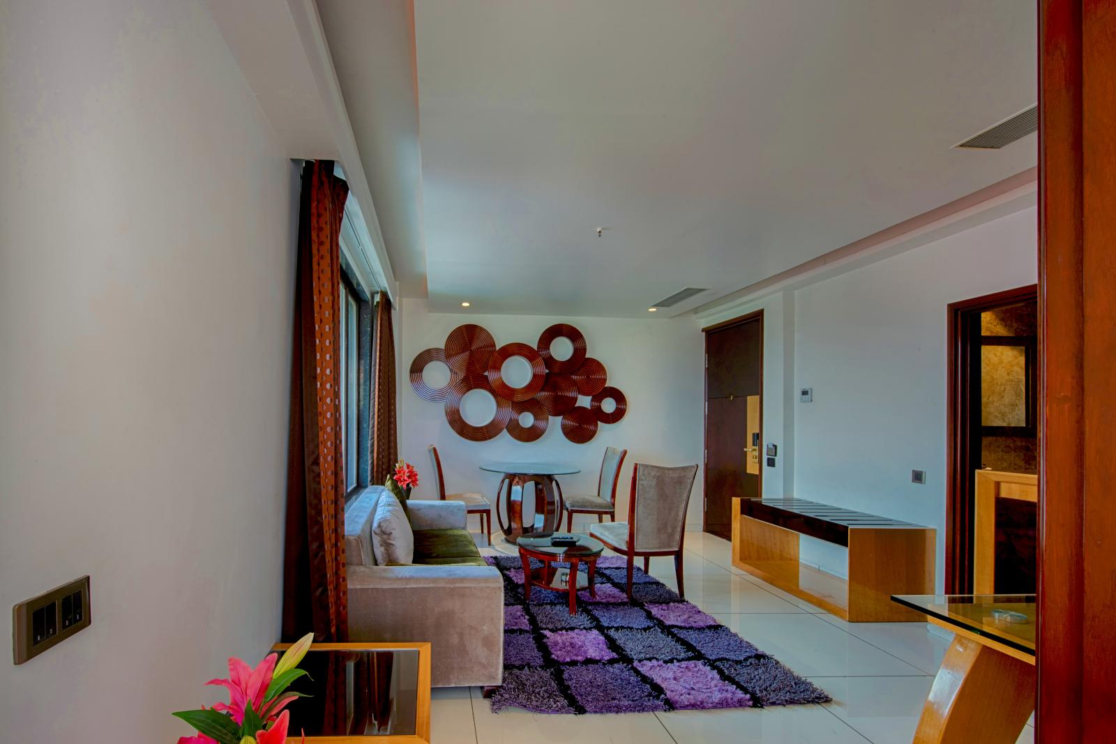 Executive suite 2
