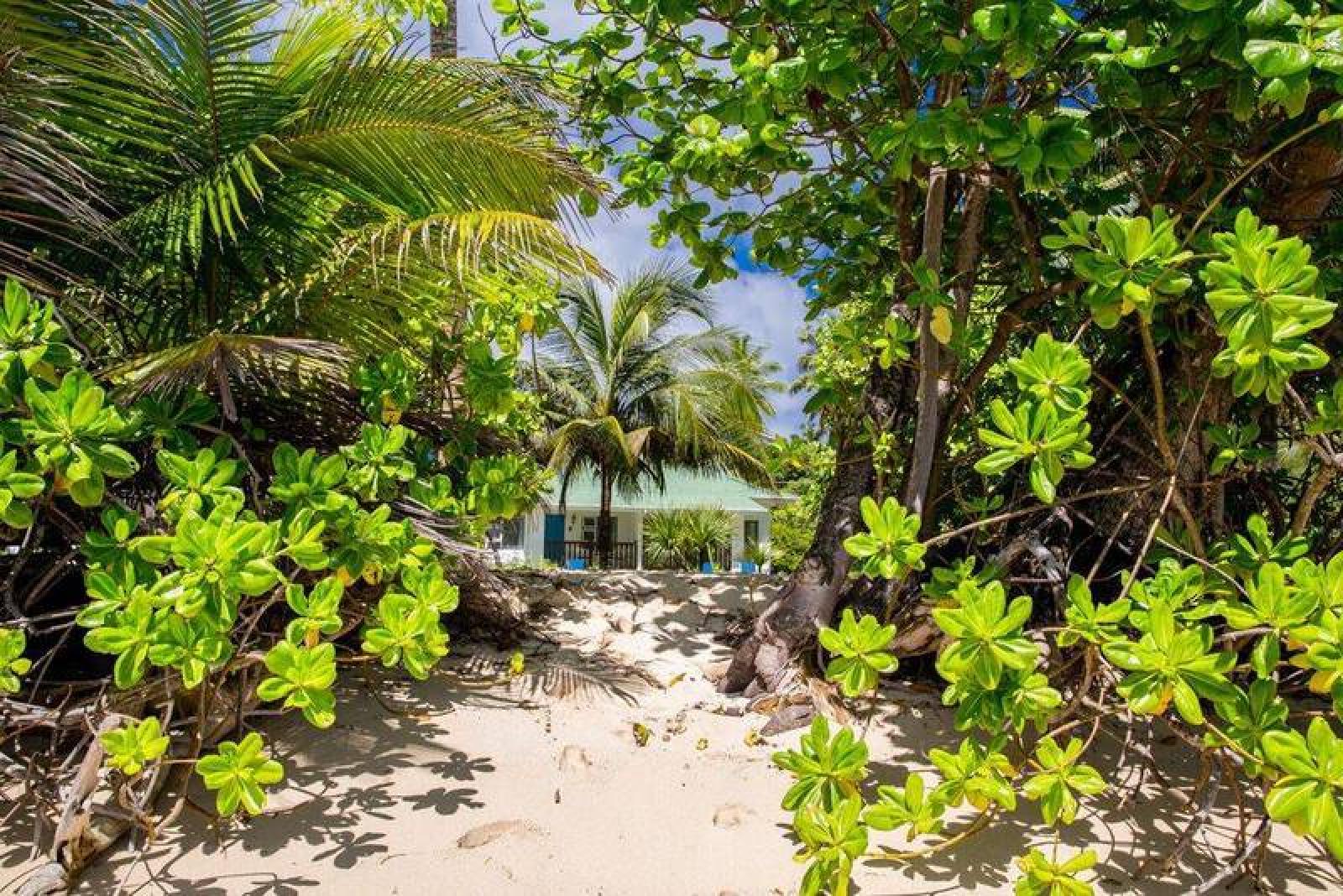Chalet+D%27Anse+Forbans