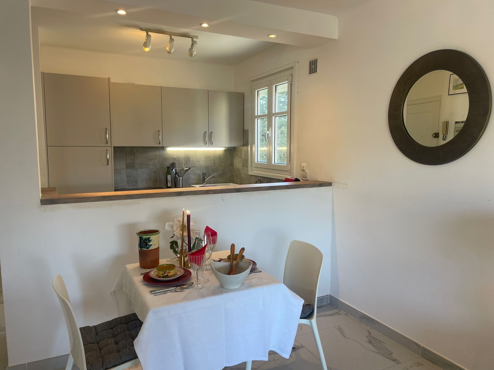 Apt-B **** stars, superior, sea view, 4 P