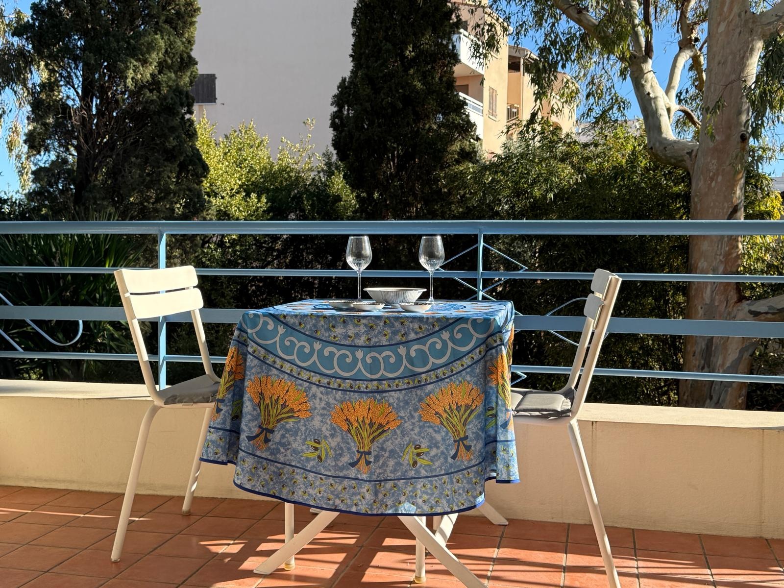 Apt-B **** stars, superior, sea view, 4 P