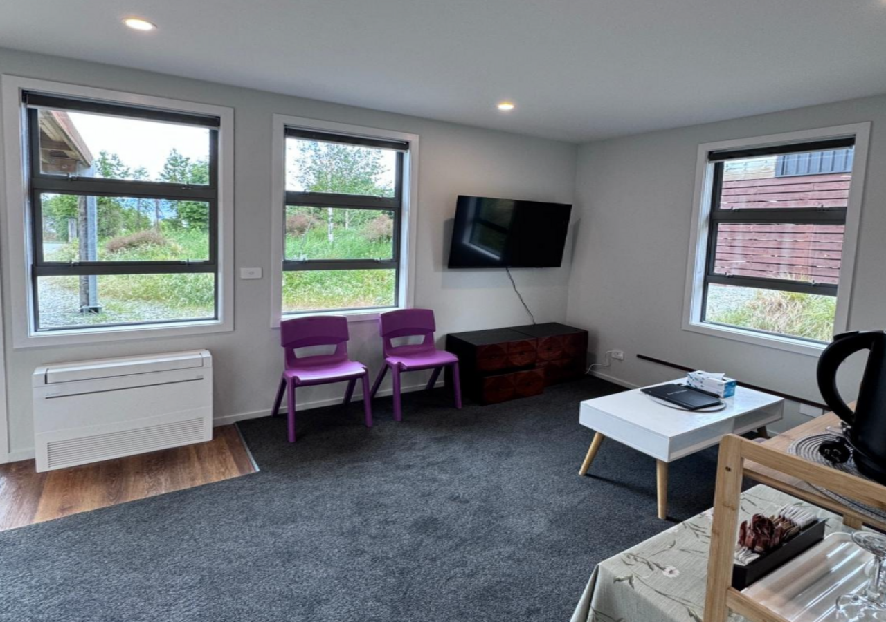 B Star Suite -Lounge 1