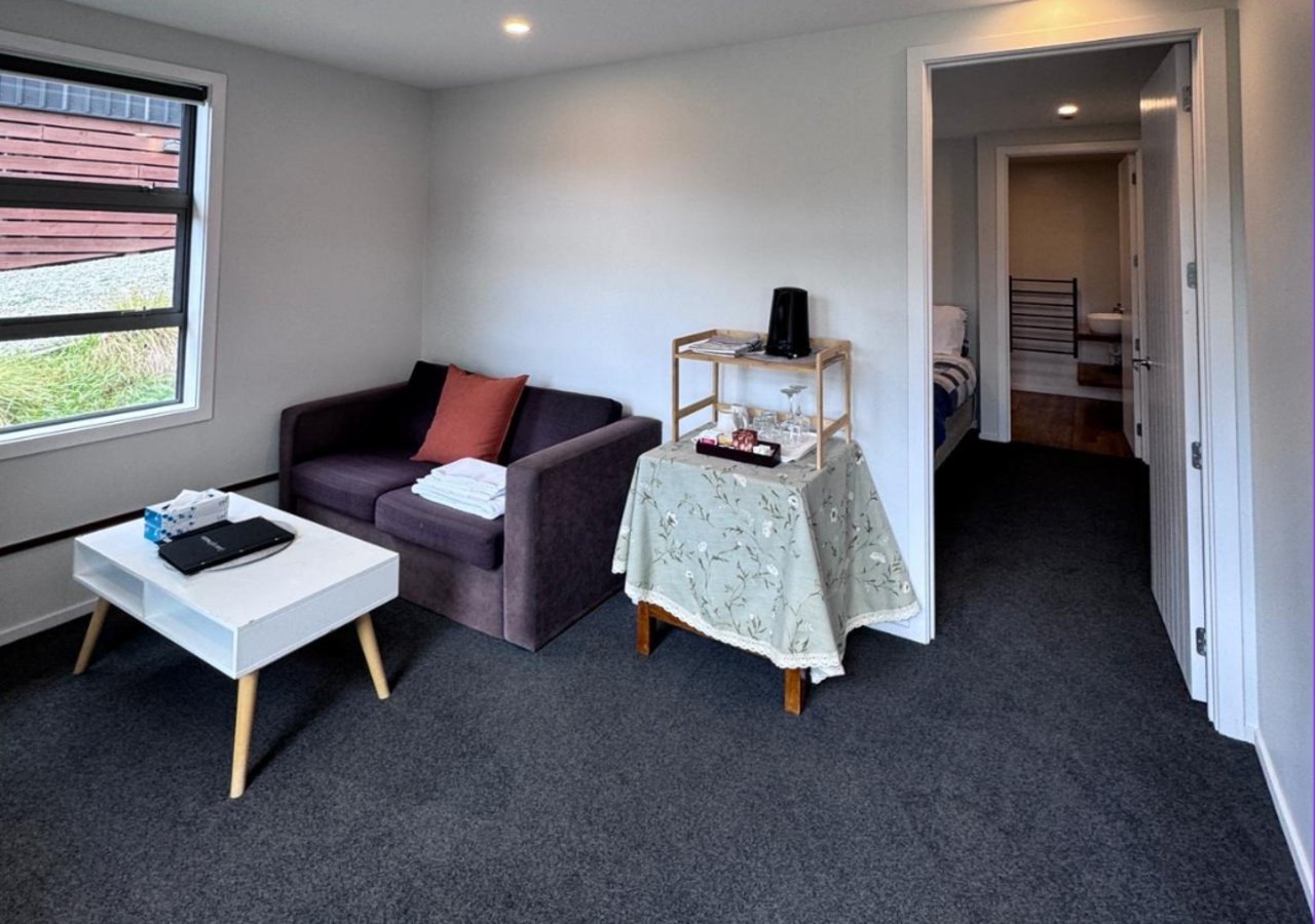 B Star Suite -Lounge 2