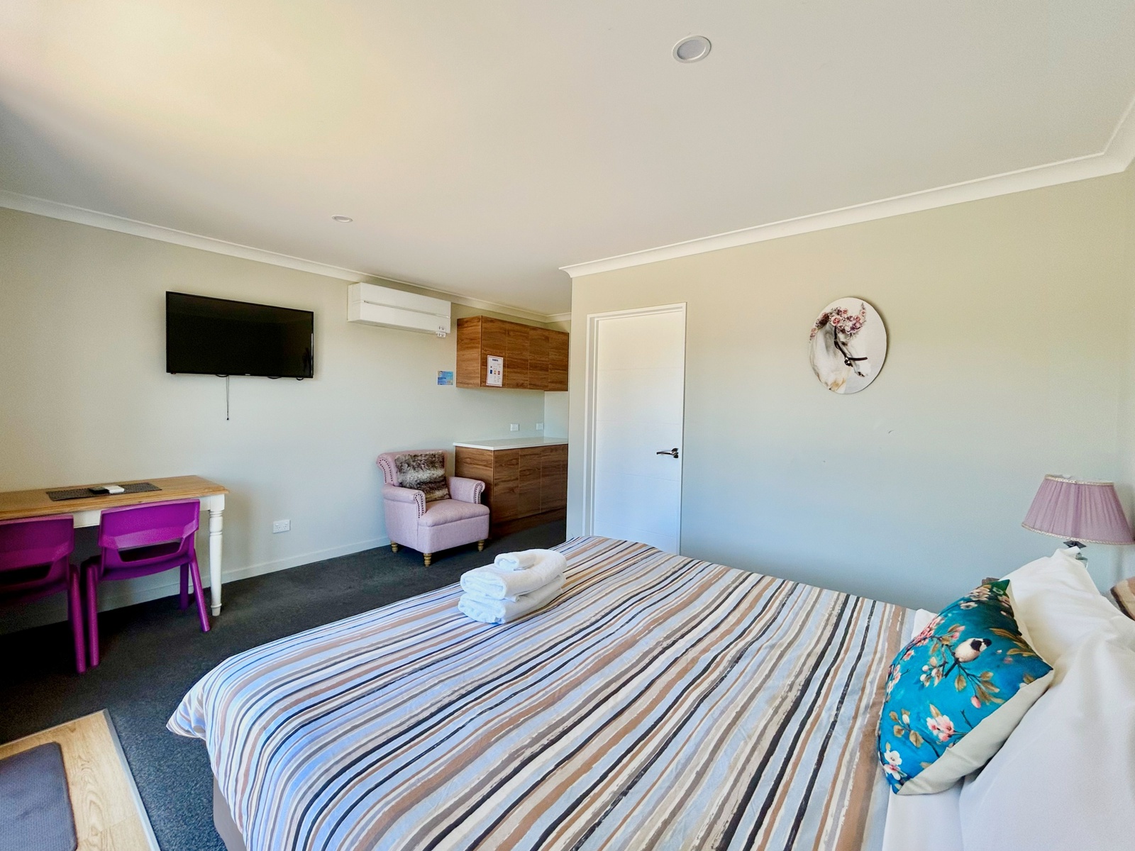 Lakeside Garden 3-bedroom : bed c