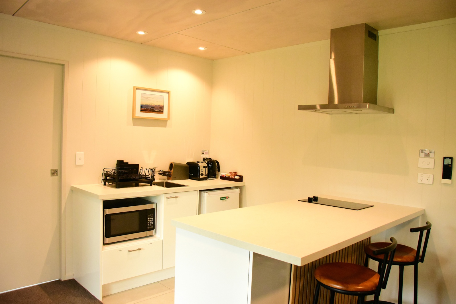 Serene+Star+-+Kitchen+1