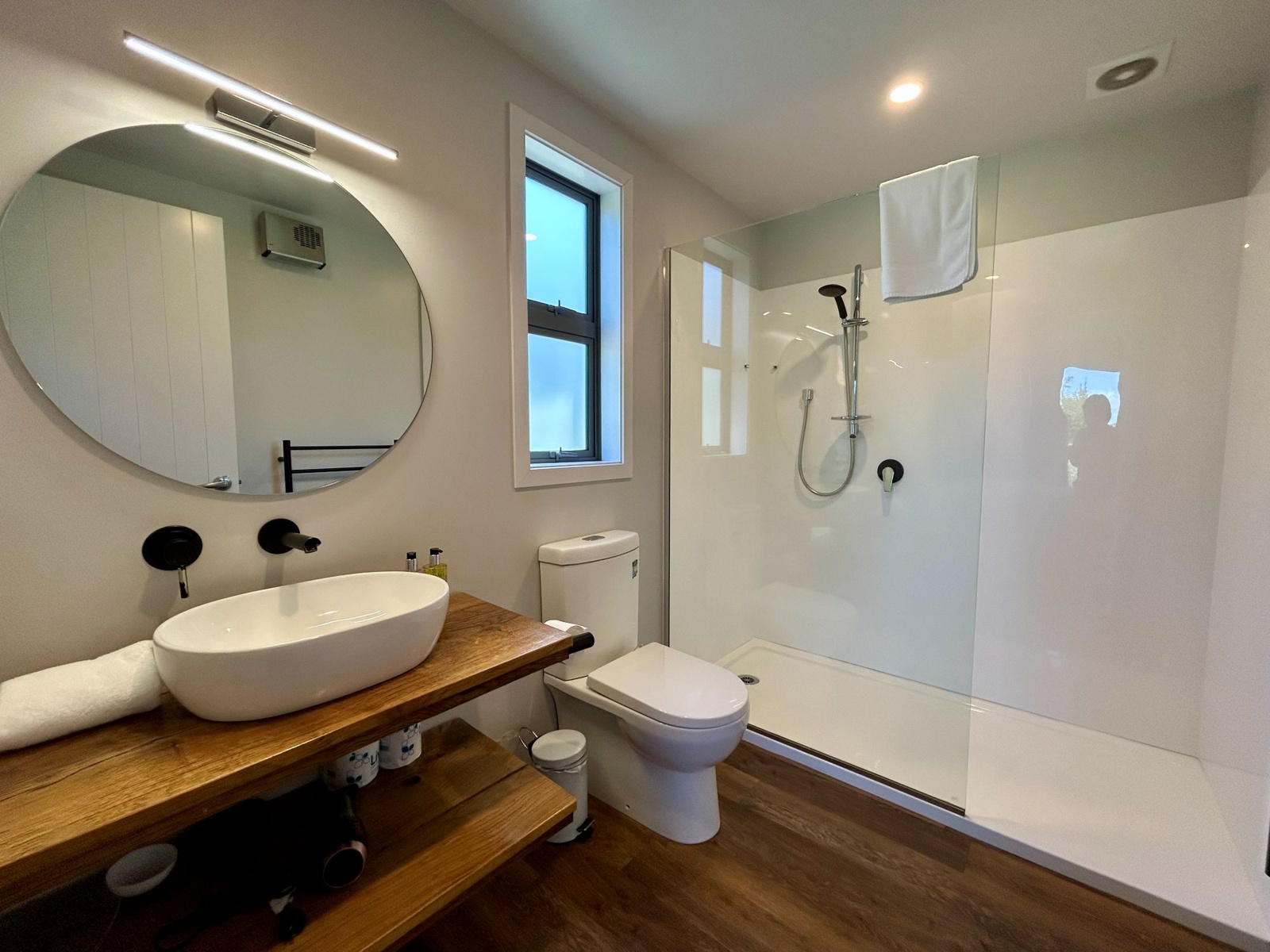 Bivouac Stars A bath2