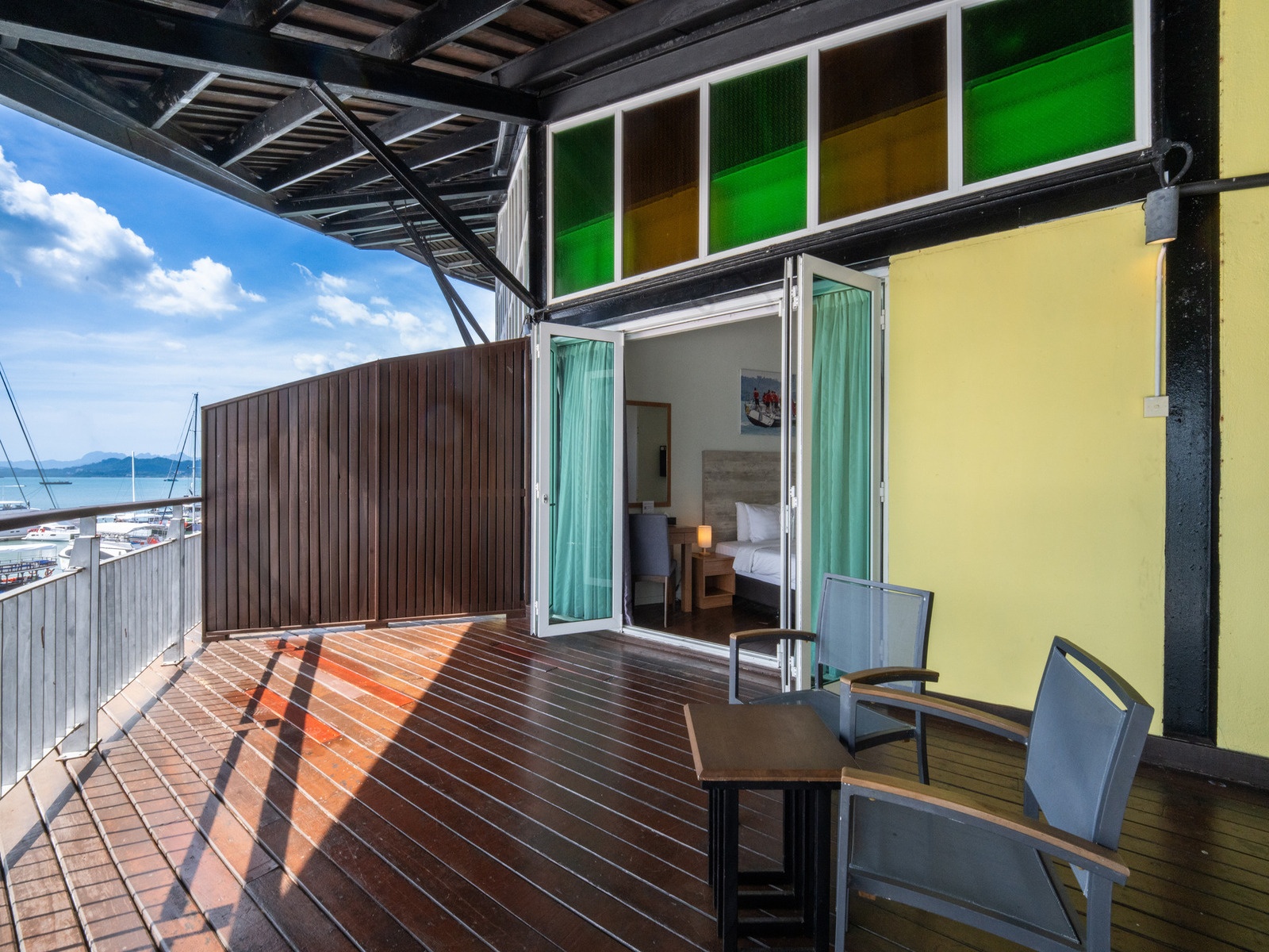 Executive Deluxe Seaview