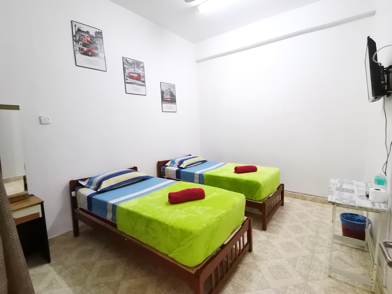 Twin Bed