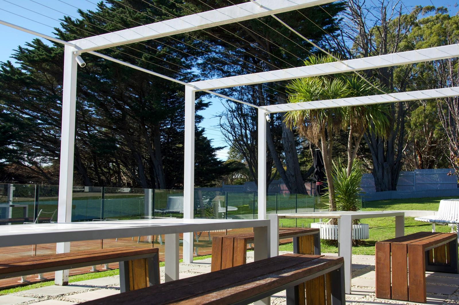 Courtyard+seating+area