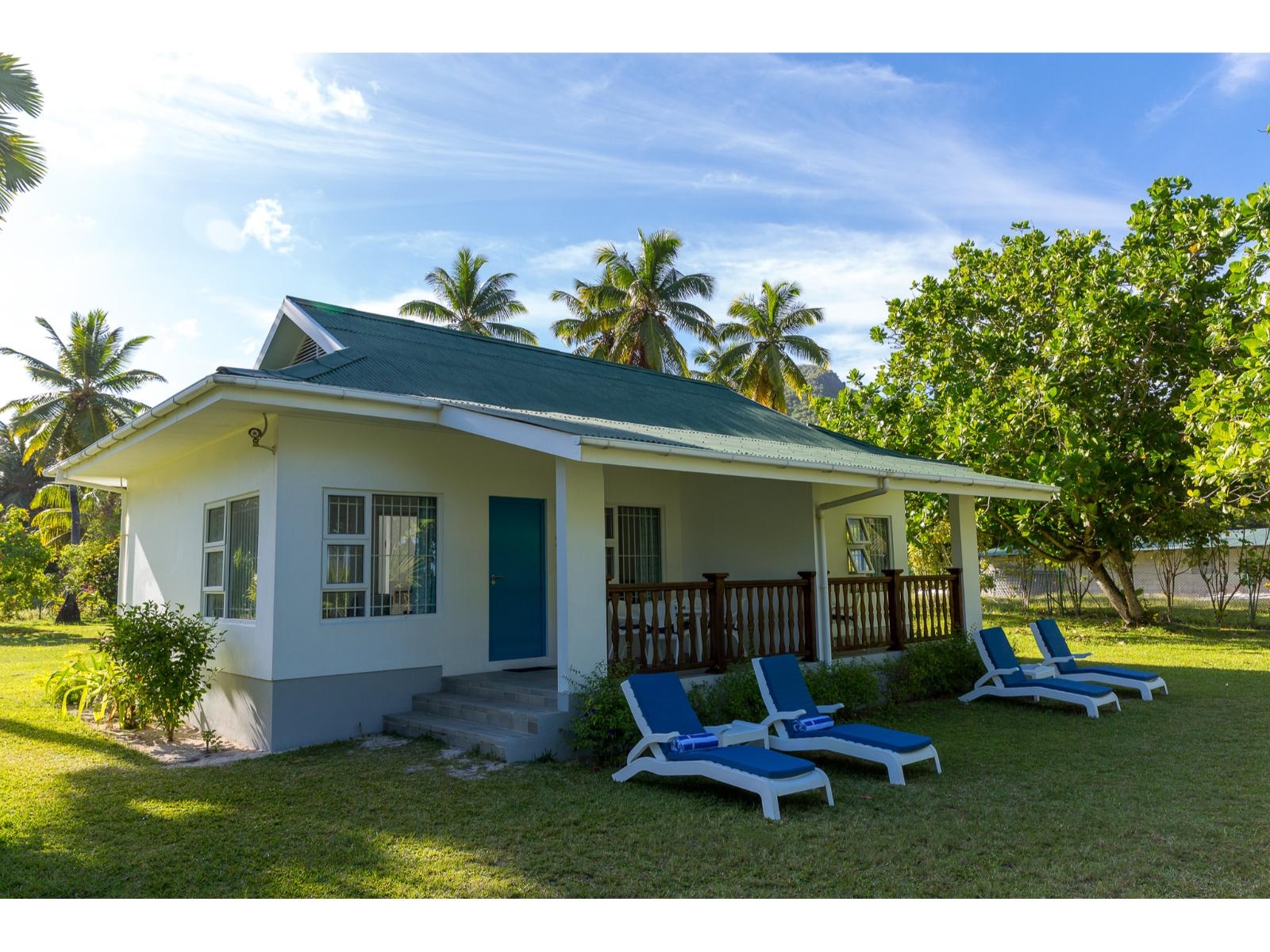 Exterior+self+catering+mahe