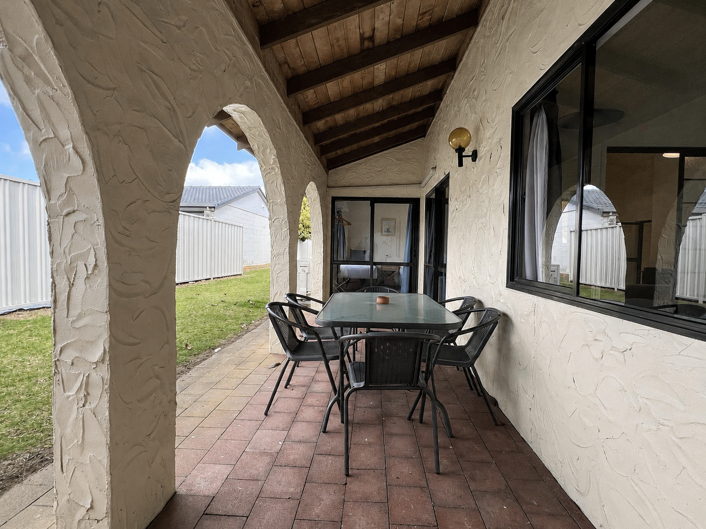 Large 2 Bedroom Unit