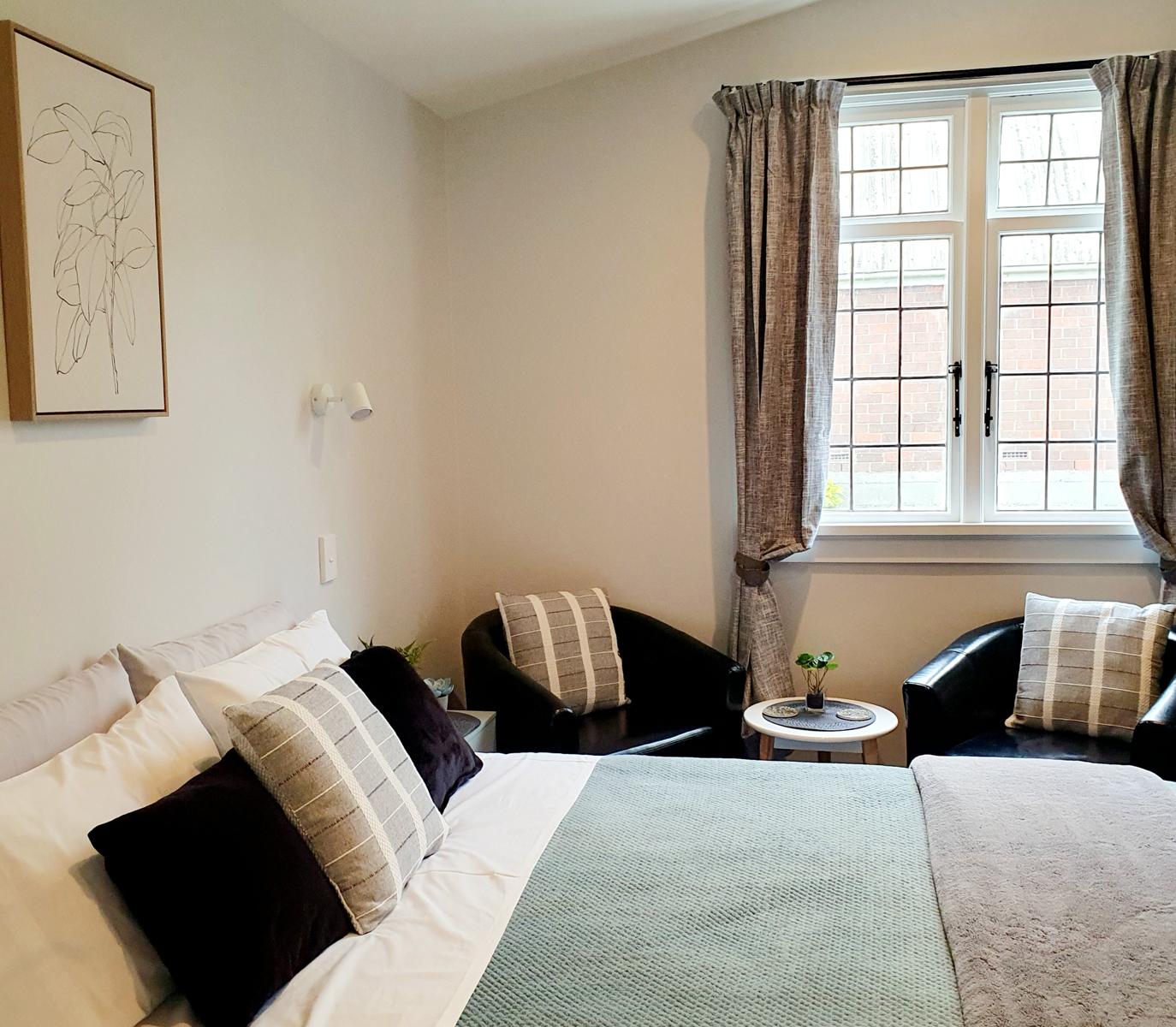 Queen deluxe  with ensuite