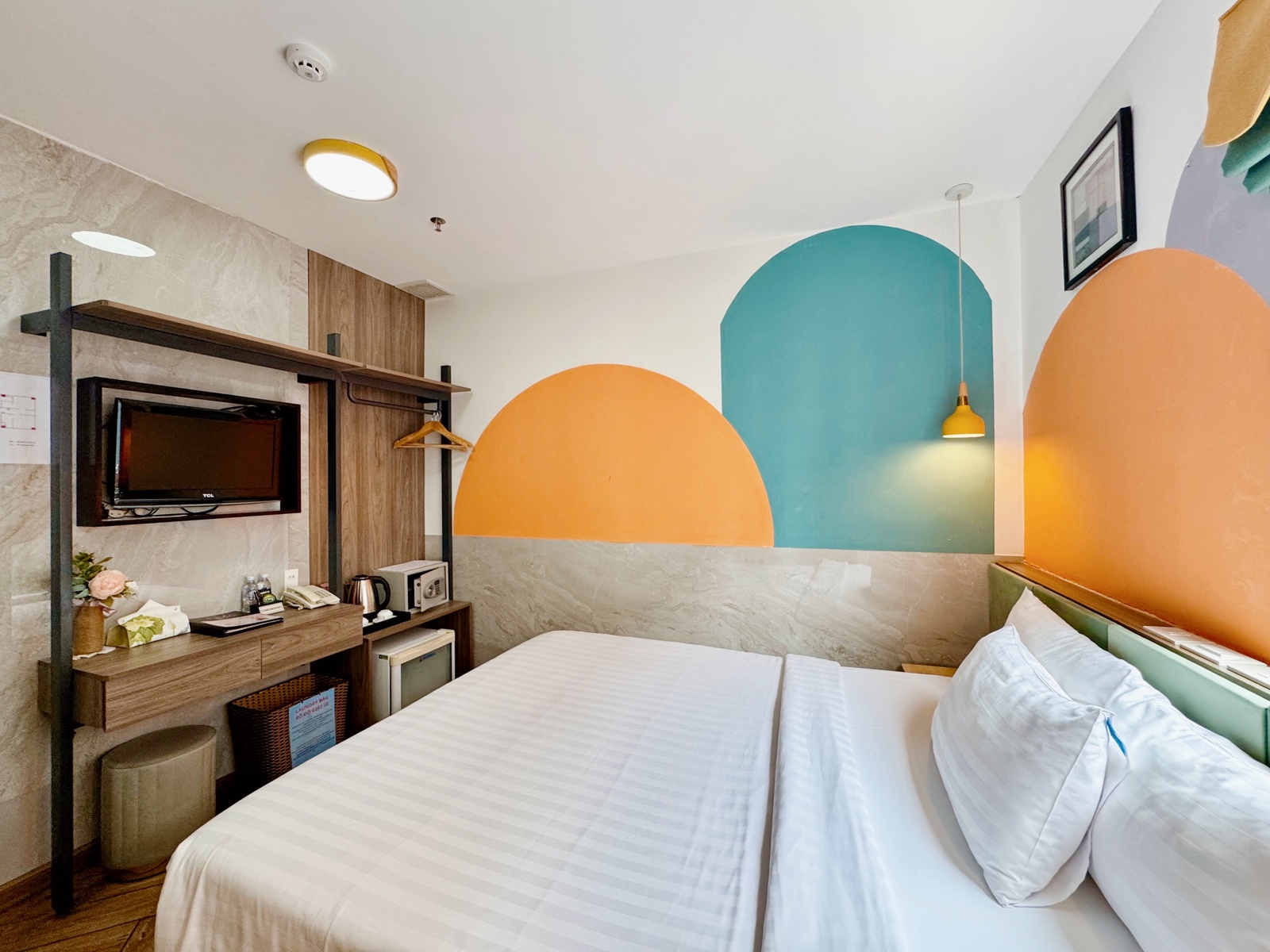 Superior Double with window at Sunrise Central Hotel