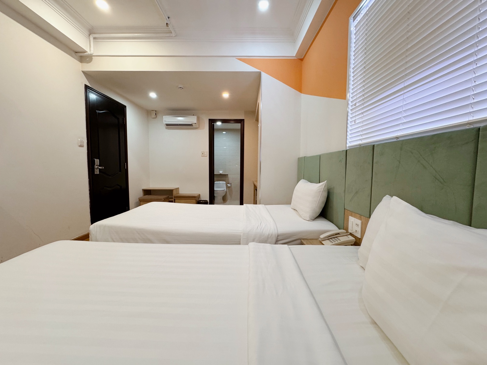 Premier Double with window at Sunrise Central Hotel