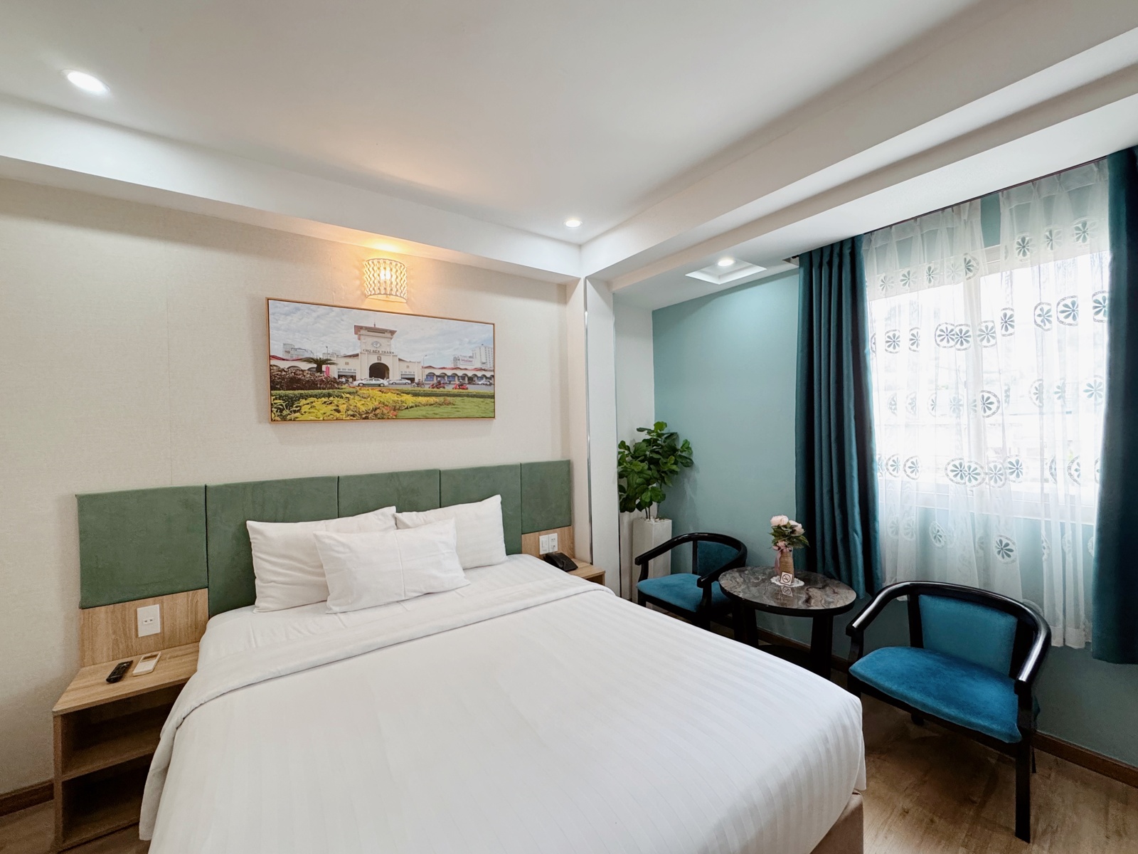 Premier Double with window at Sunrise Central Hotel