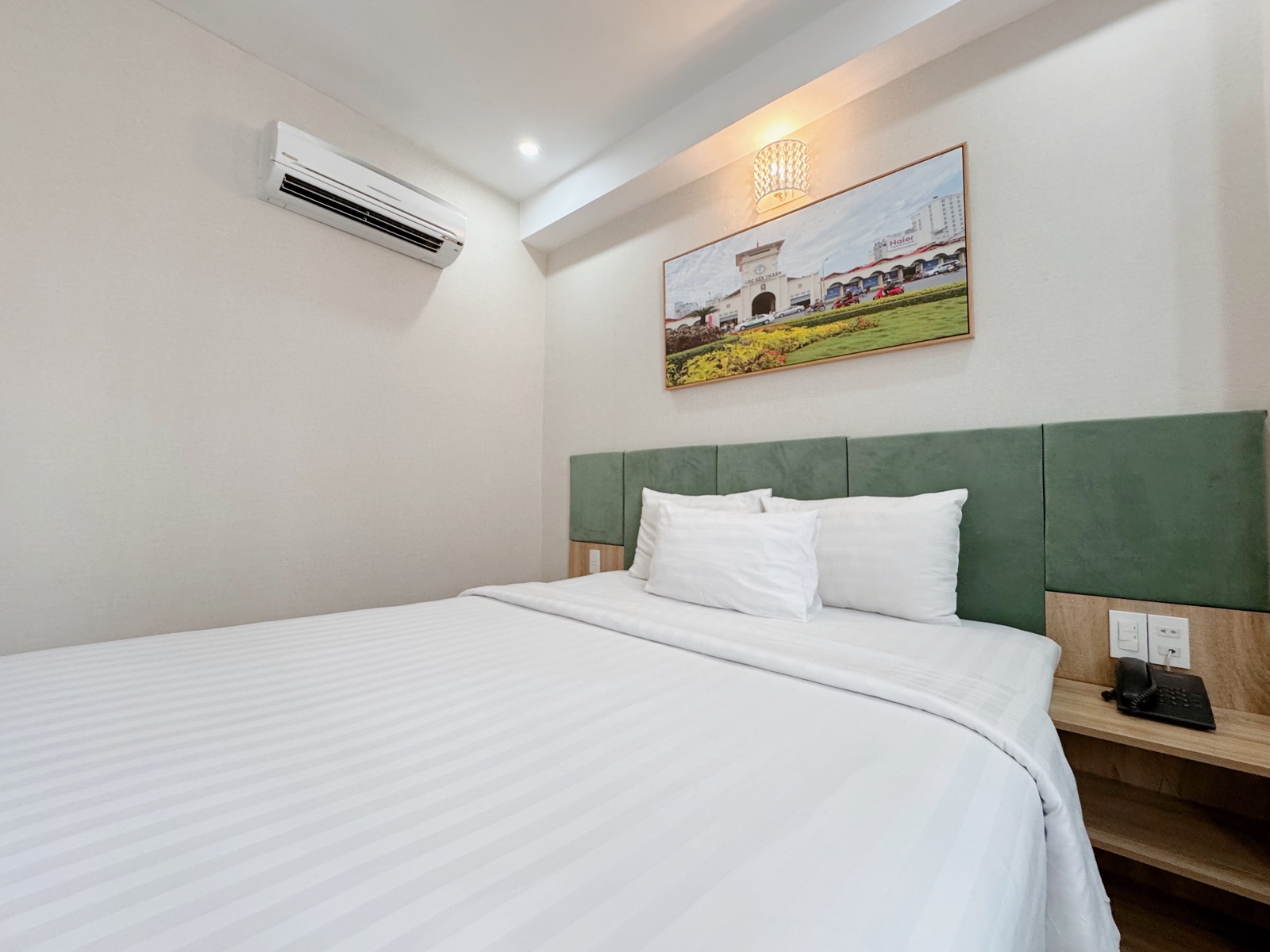 Premier Double with window at Sunrise Central Hotel