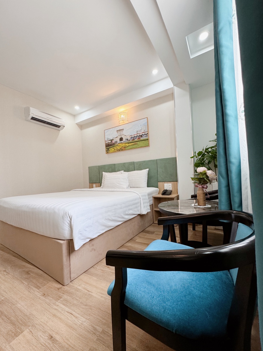 Premier Double with window at Sunrise Central Hotel