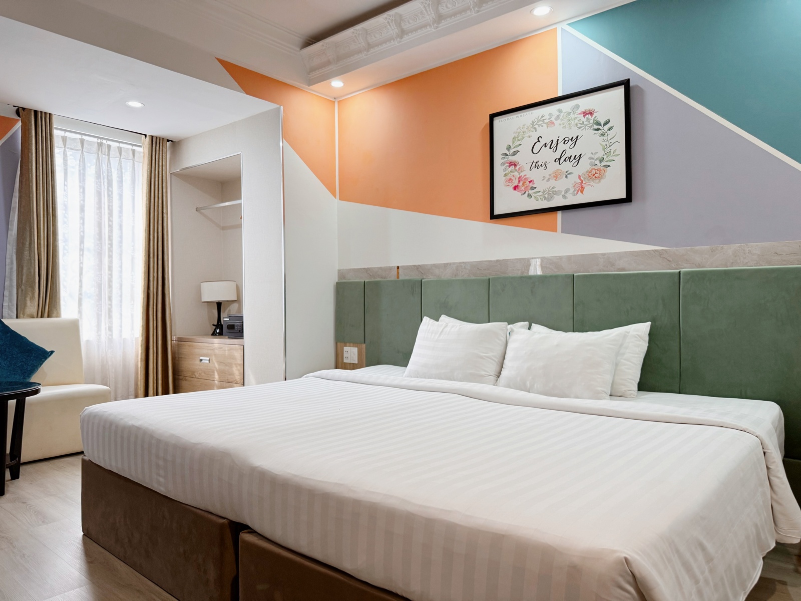 Suite Double with window at Sunrise Central Hotel