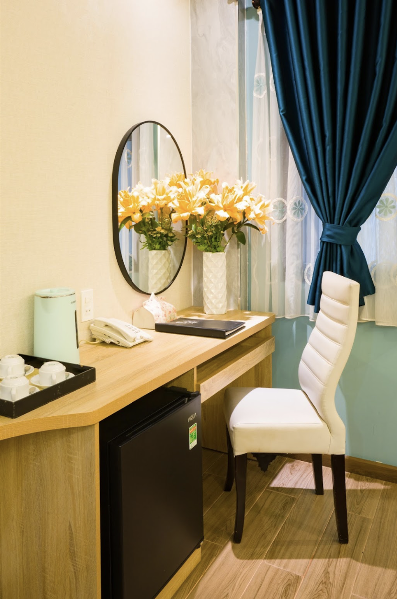 Suite Triple with window at Sunrise Central Hotel