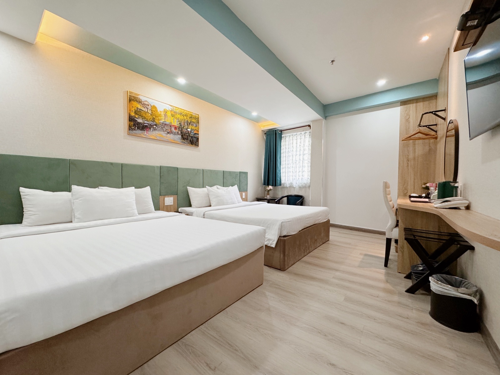 Family Deluxe with window at Sunrise Central Hotel