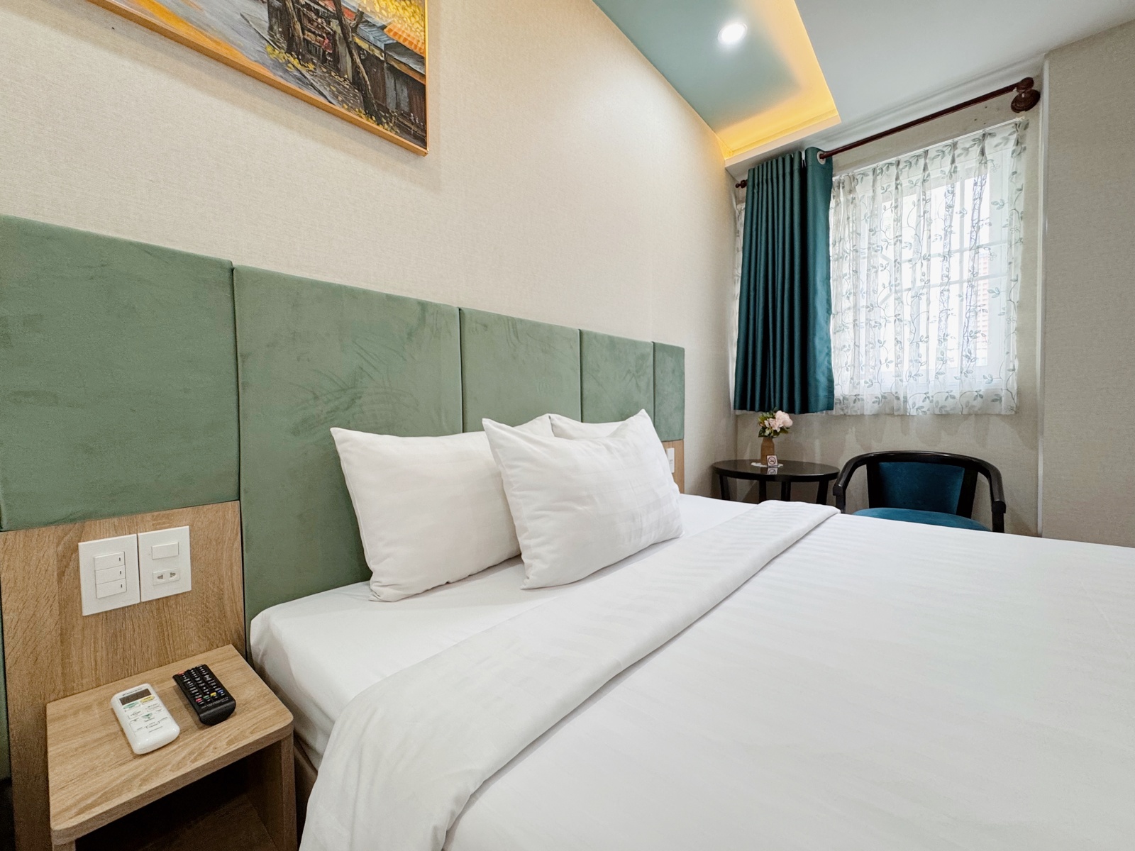 Family Deluxe with window at Sunrise Central Hotel