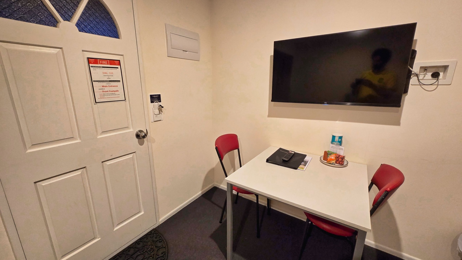 1 BEDROOM SUI