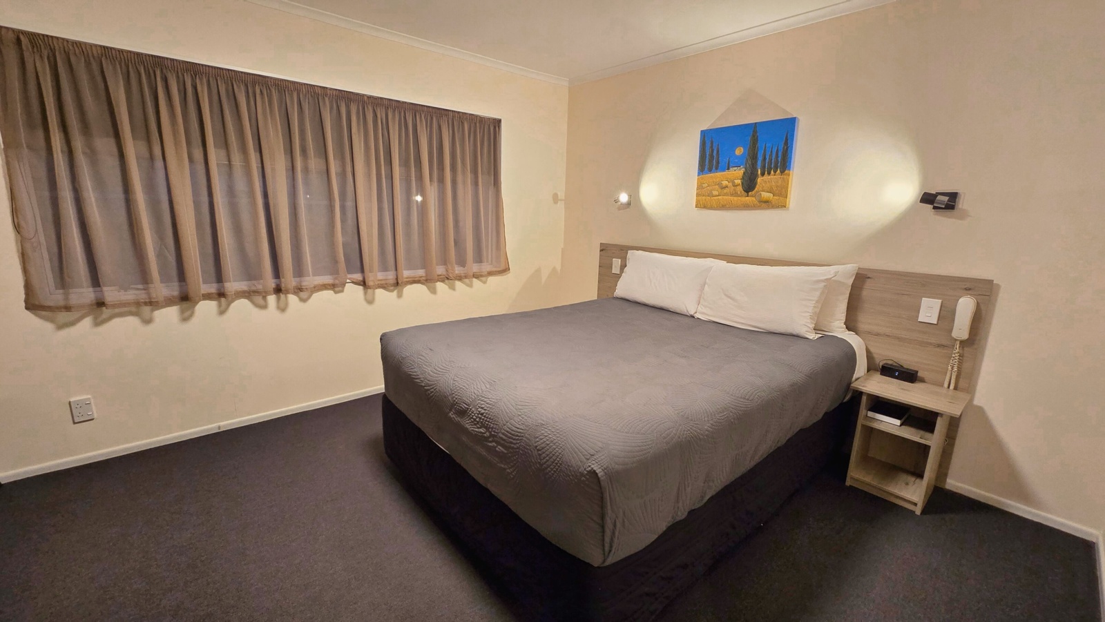 1 BEDROOM SUI