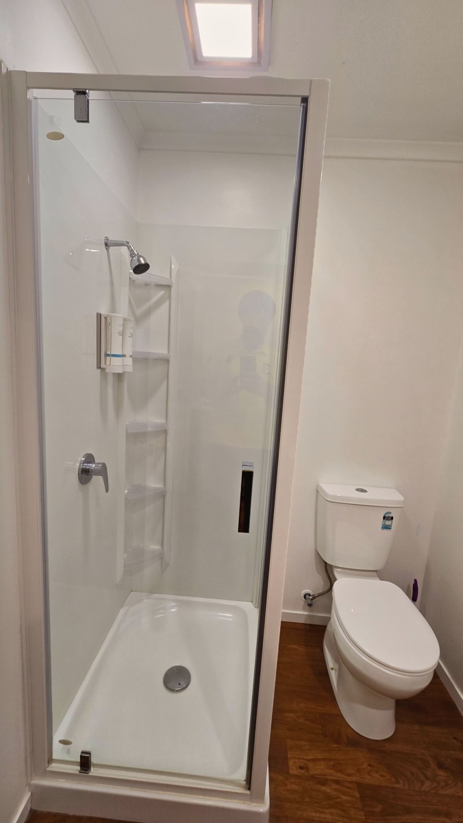 1 BEDROOM SUI