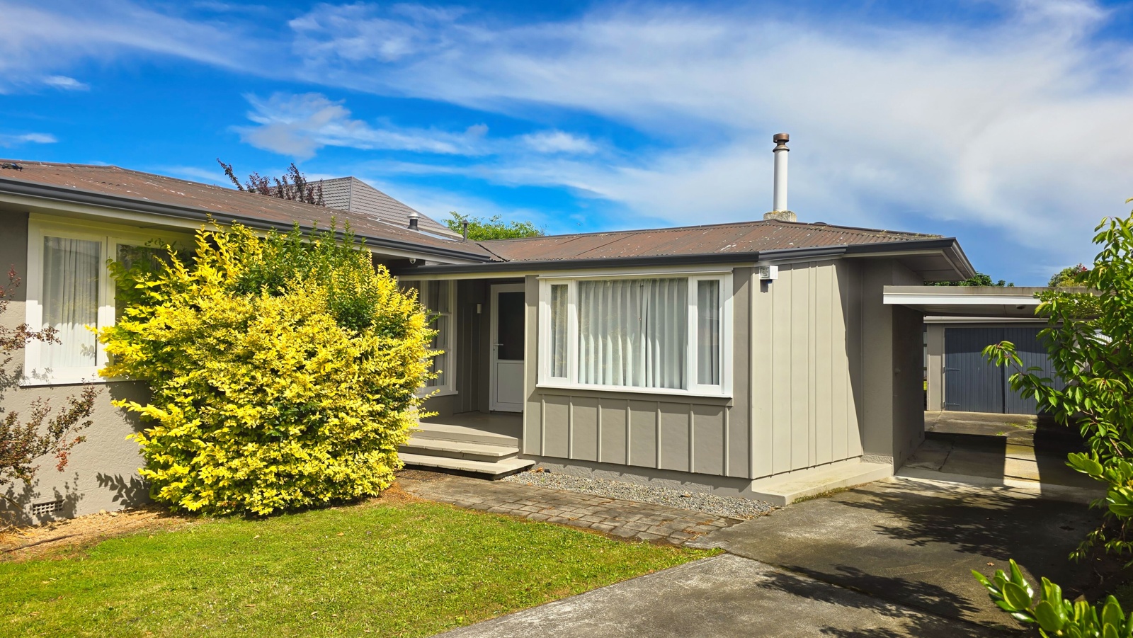 3+BEDROOM+HOUSE