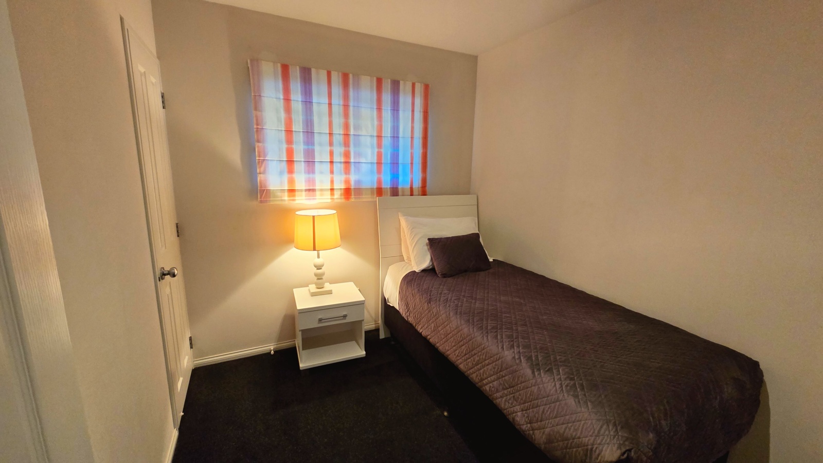 2 BEDROOM APT