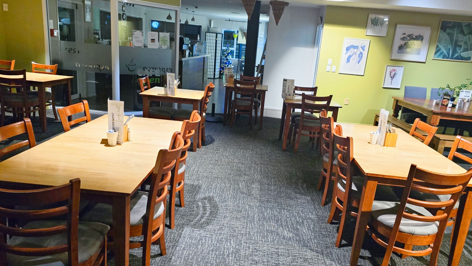 CAFE+ZEST